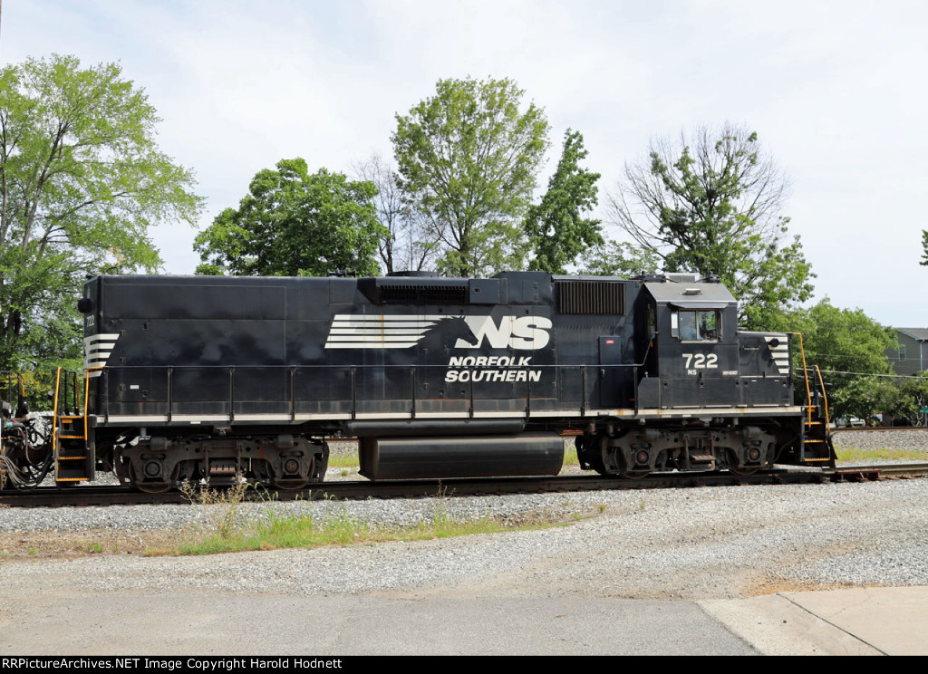 NS 722